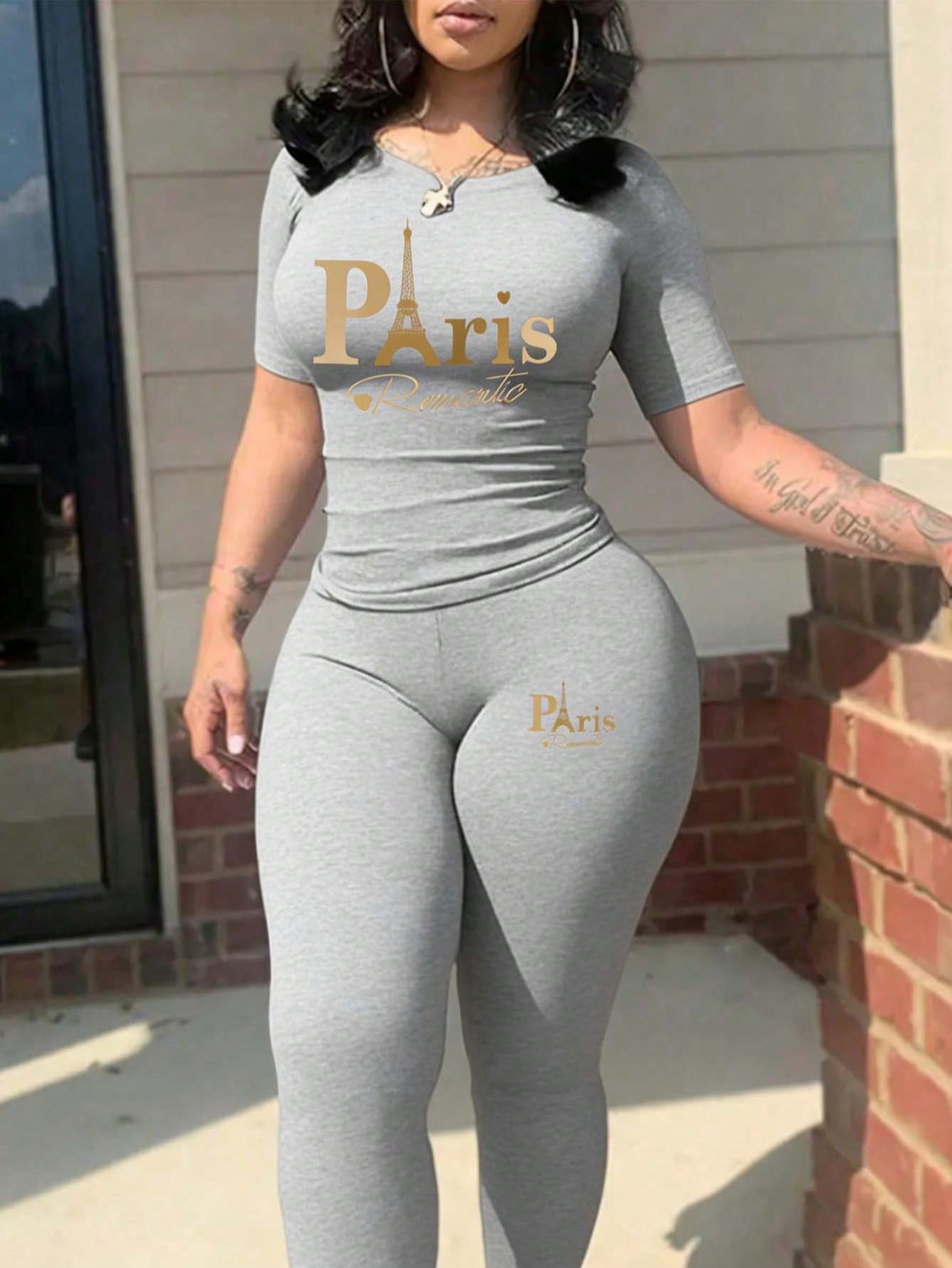 طقم نسائي جديد لعام 2026 بطباع - مراجعة Women'S Fashion Paris وسعره