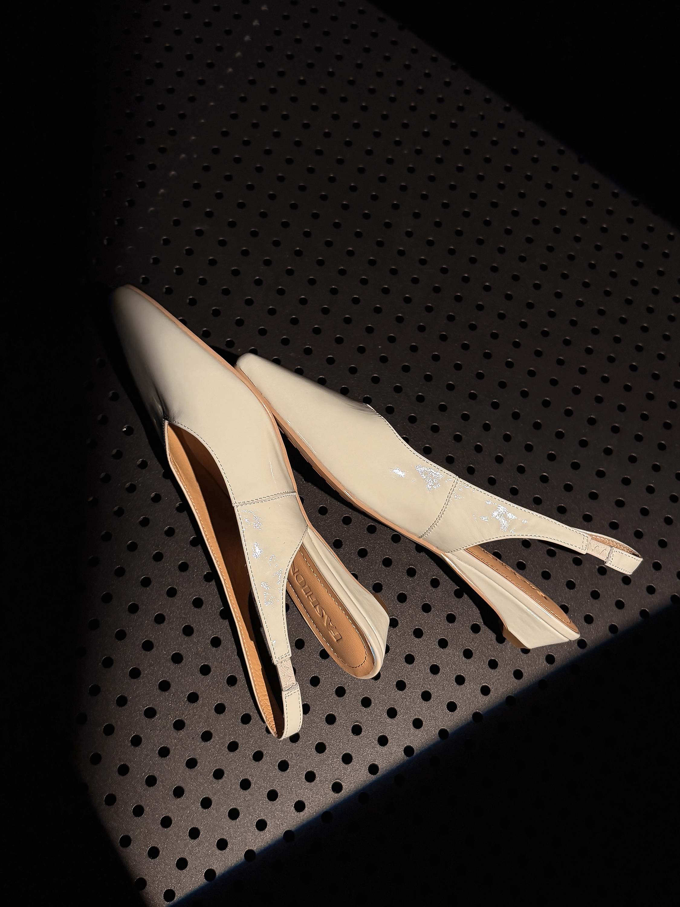 حذاء نسائي أنيق من لينكيسن 202 - مراجعة Women'S Fashion Brand Shoes وسعره